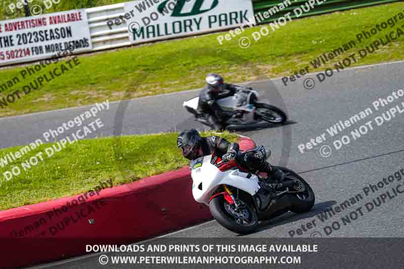 enduro digital images;event digital images;eventdigitalimages;mallory park;mallory park photographs;mallory park trackday;mallory park trackday photographs;no limits trackdays;peter wileman photography;racing digital images;trackday digital images;trackday photos